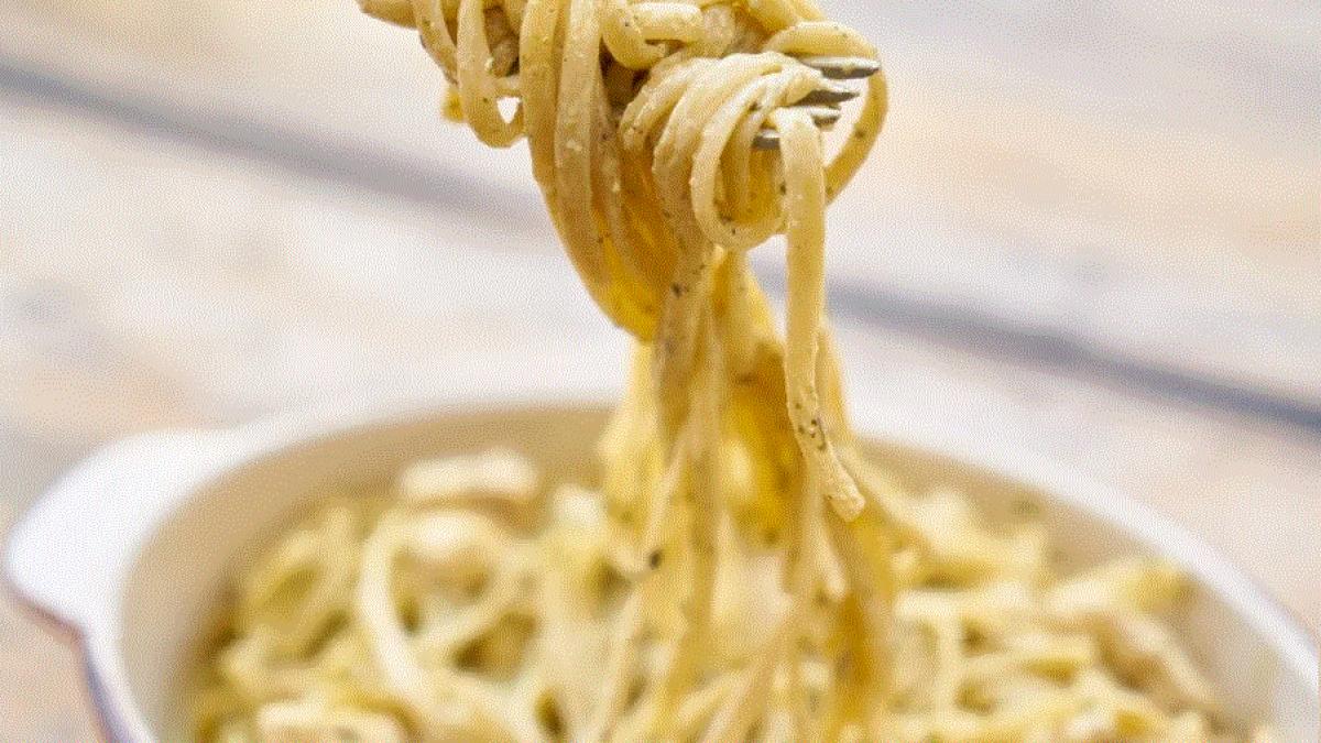 paste-in-sos-cremos-de-ciuperci---o-reteta-rapida--dintr-un-minim-de-ingrediente--copiii-vor-mai-cere-o-portie