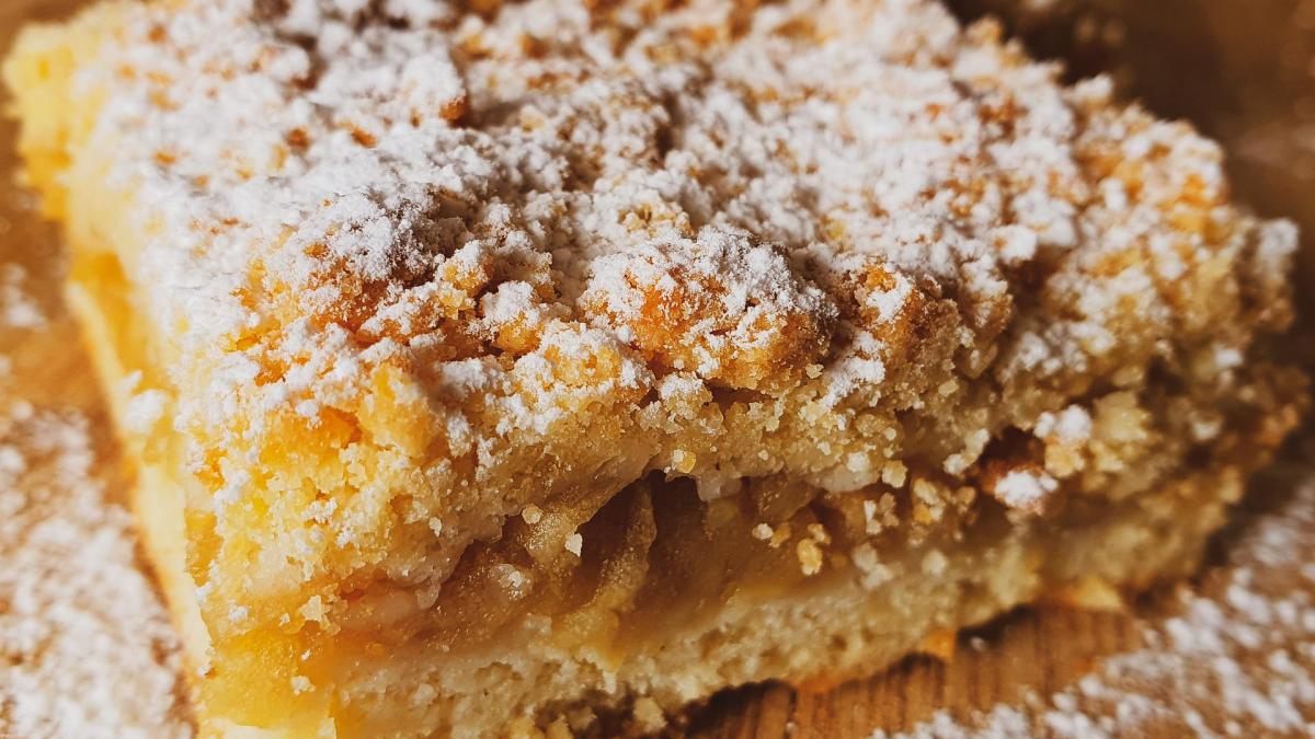 reteta-englezeasca-de-placinta-cu-mere--un-deliciu-culinar-pe-care-ar-trebui-sa-l-incerci