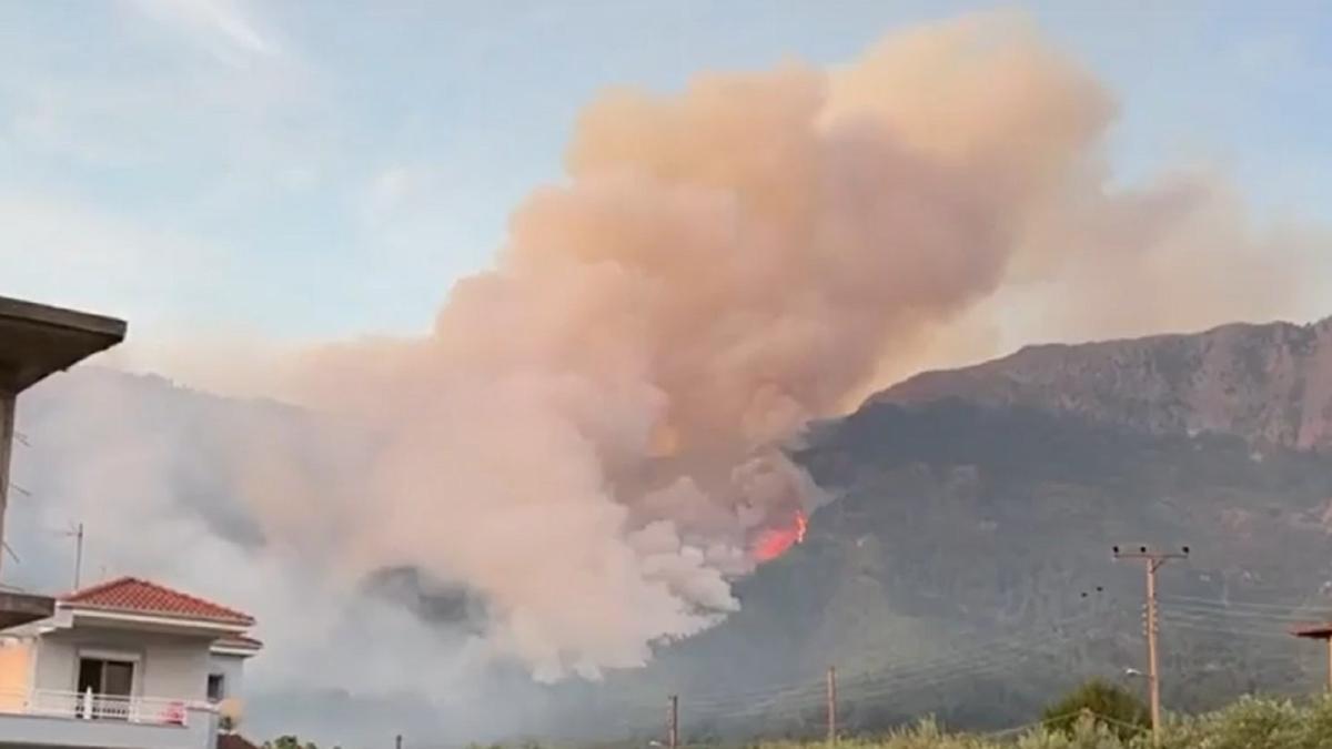 grecia--thassos-arde-din-nou--la-doar-doua-zile-dupa-ultimul-incendiu