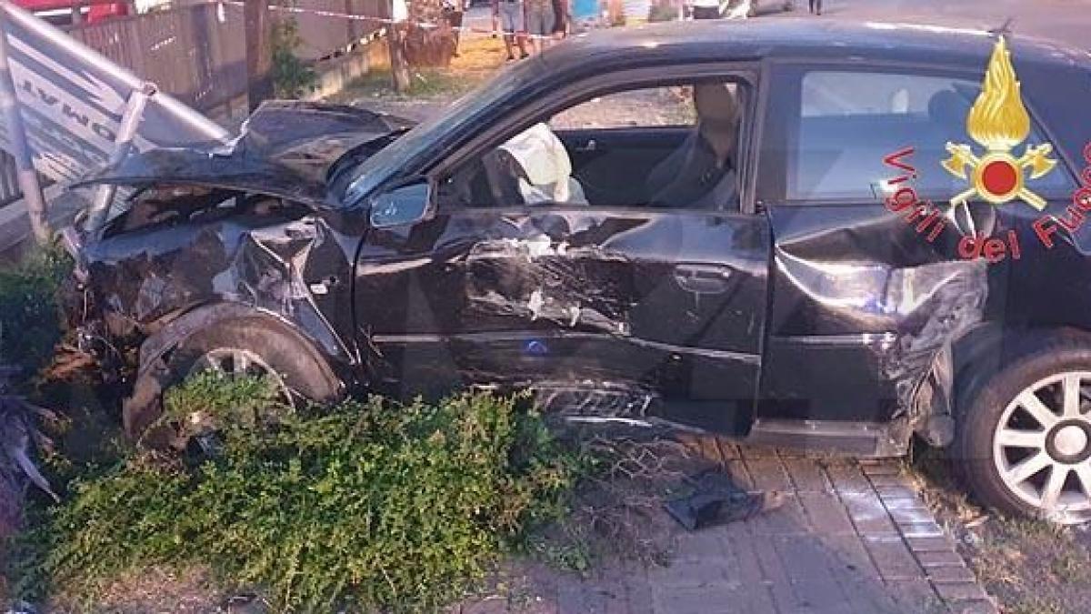 incidente-stratale-ss106-mirto-crosia-2872022-04-df025878