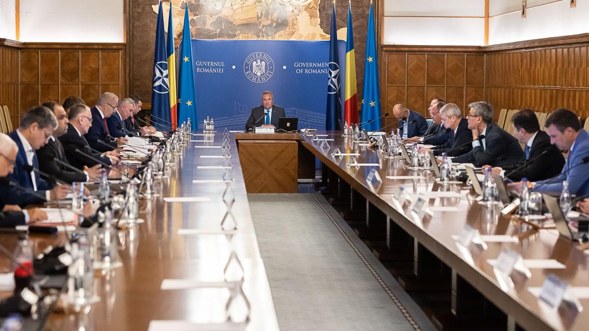 nicolae-ciuca--despre-posibile-remanieri-nu-cred-ca-e-momentul-oportun-sa-discutam-acum-despre-astfel-de-decizii