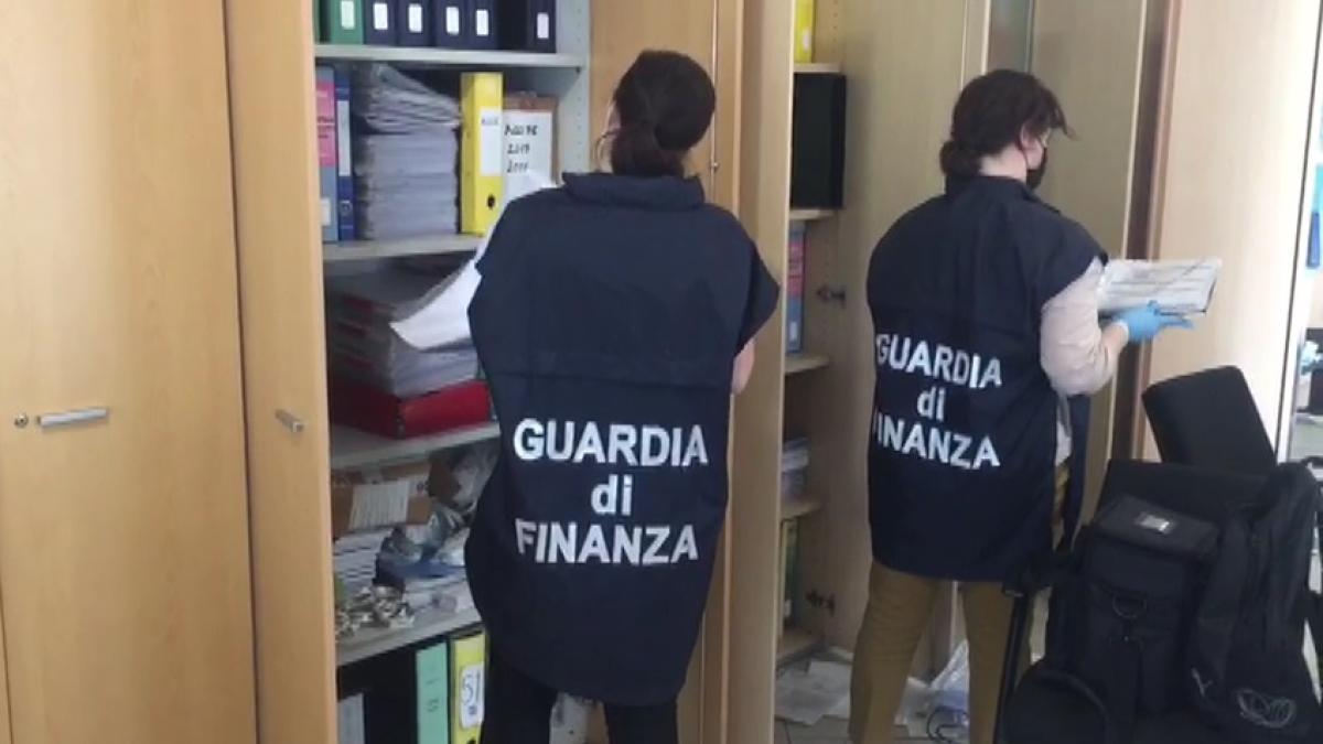guardia-di-finanza-garda-financiara-italia