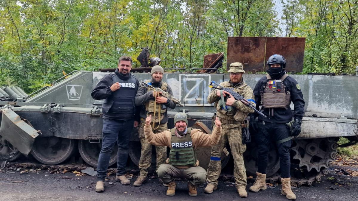 un-roman--in-prima-linie-in-ucraina-rusii-au-inceput-sa-traga-cu-rachete-spre-locatiile-noastre