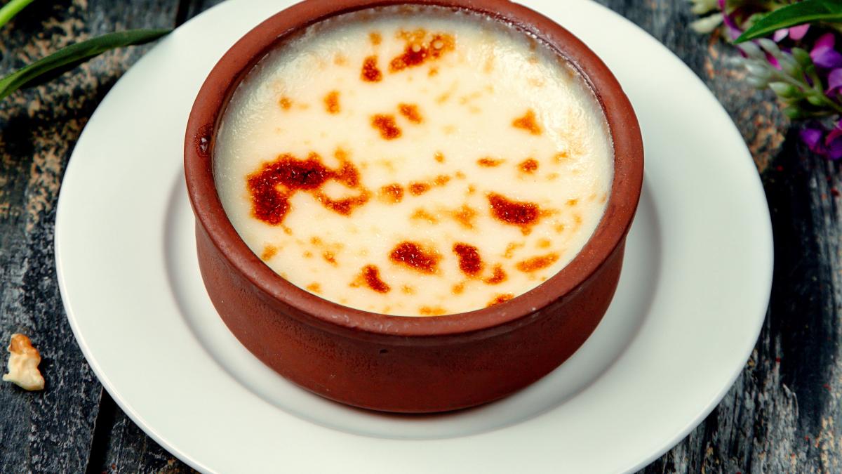 budinca-de-orez--un-desert-bogat-si-foarte-cremos--vezi-reteta-pas-cu-pas-a-bunicii--cu-un-ingredient-secret