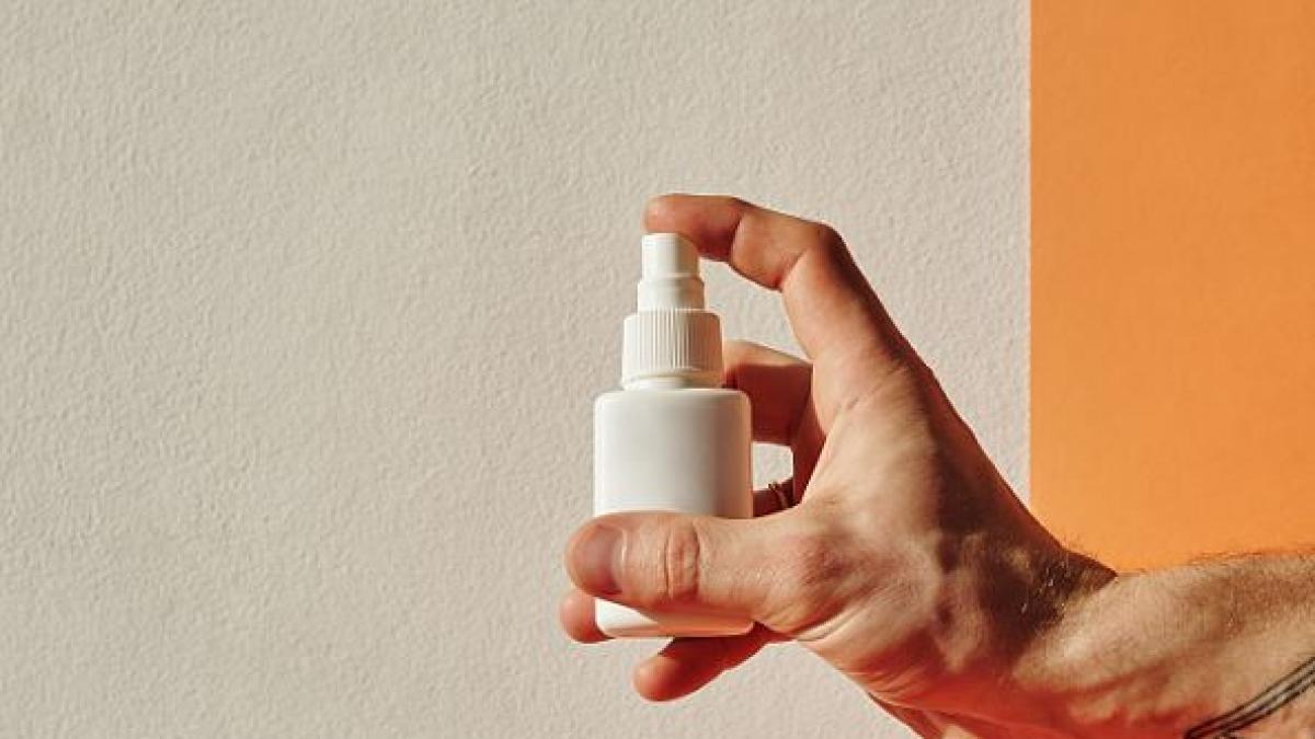 trei-romani-au-ajuns-la-spital--dupa-ce-un-barbat-a-dat-cu-spray-contra-ursilor-intr-o-sala-de-jocuri-de-noroc