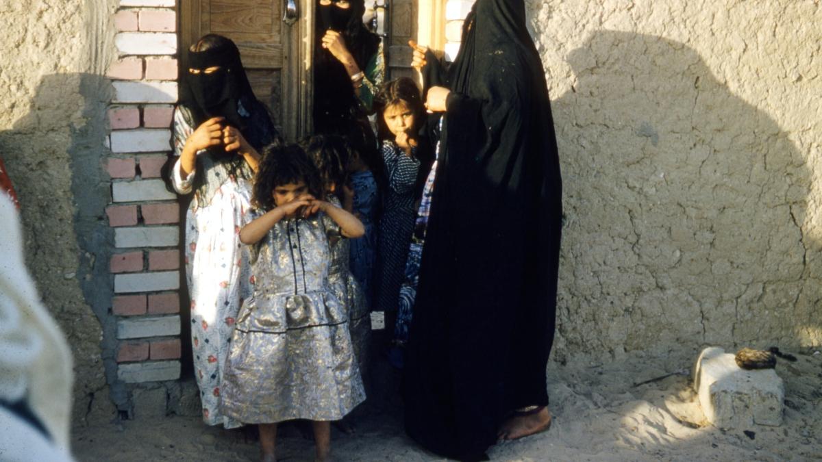 femeie-afganistan-burka-burqua-femei-afghanistan