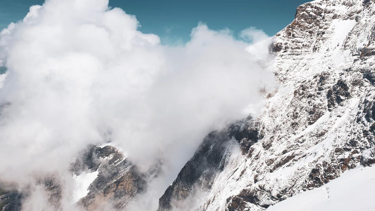 t-e-y-a-ythcnaylgfq-unsplash