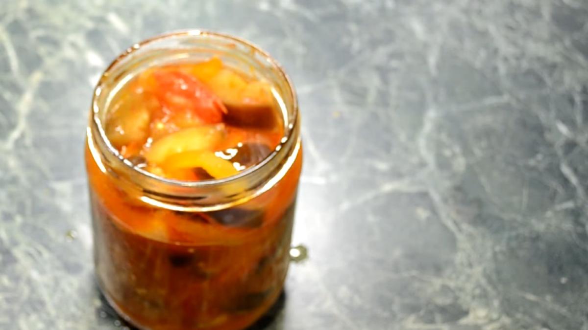 salata-de-vinete-4-pe-4--pentru-iarna--un-preparat-simplu-si-gustos--un-deliciu