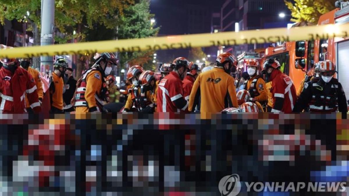 aproximativ-50-de-raniti-intr-o-busculada-la-festivitatile-de-halloween