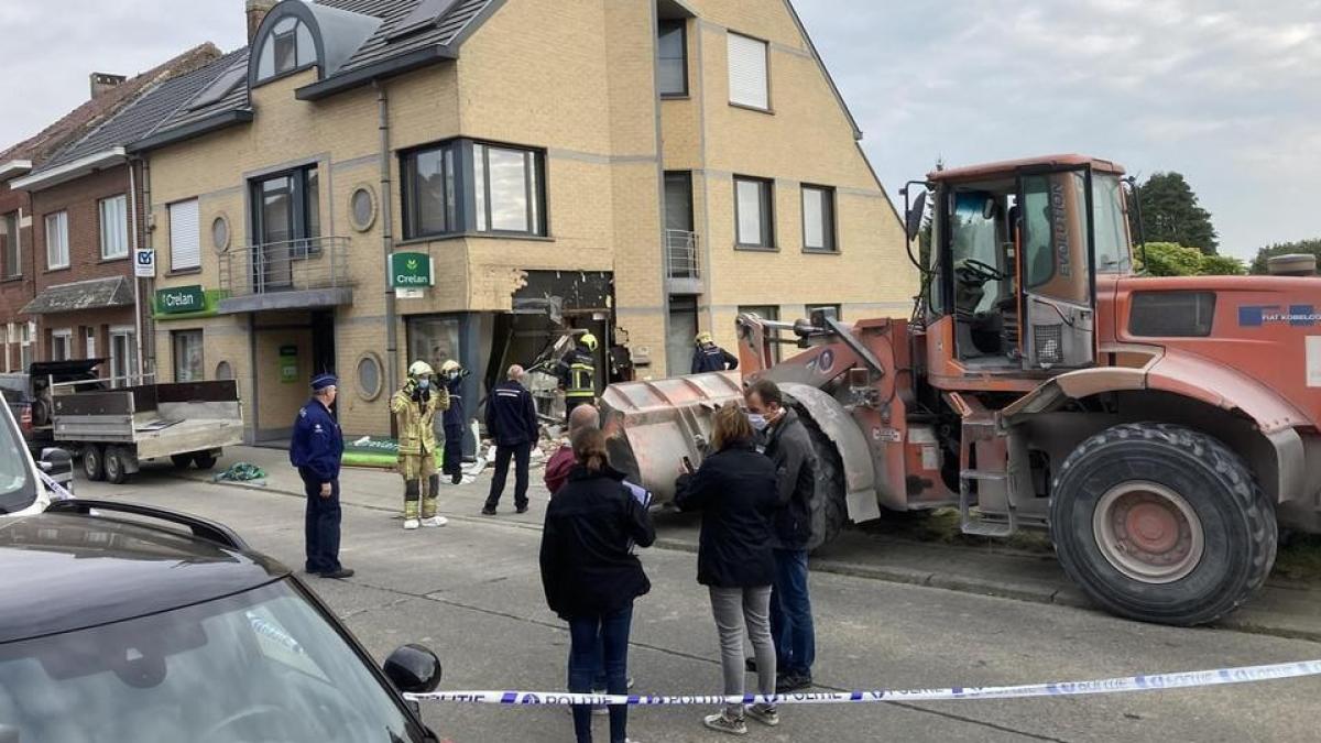 belgia-atac-buldozer-romani