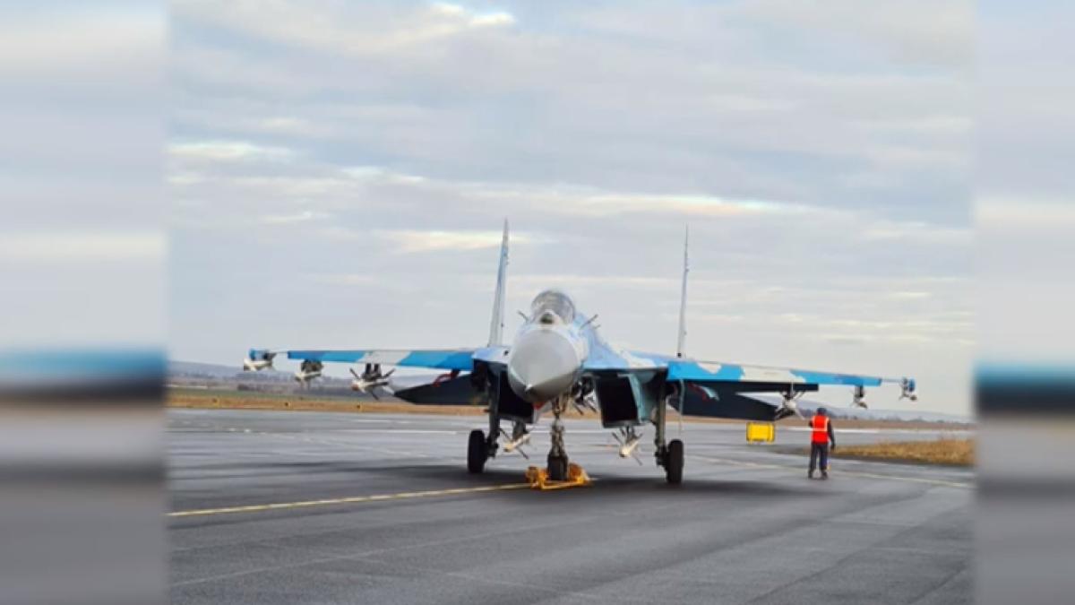 avion-suhoi-su-27-fortele-aeriene-ucrainene-avion-lupta-avion-vanatoare