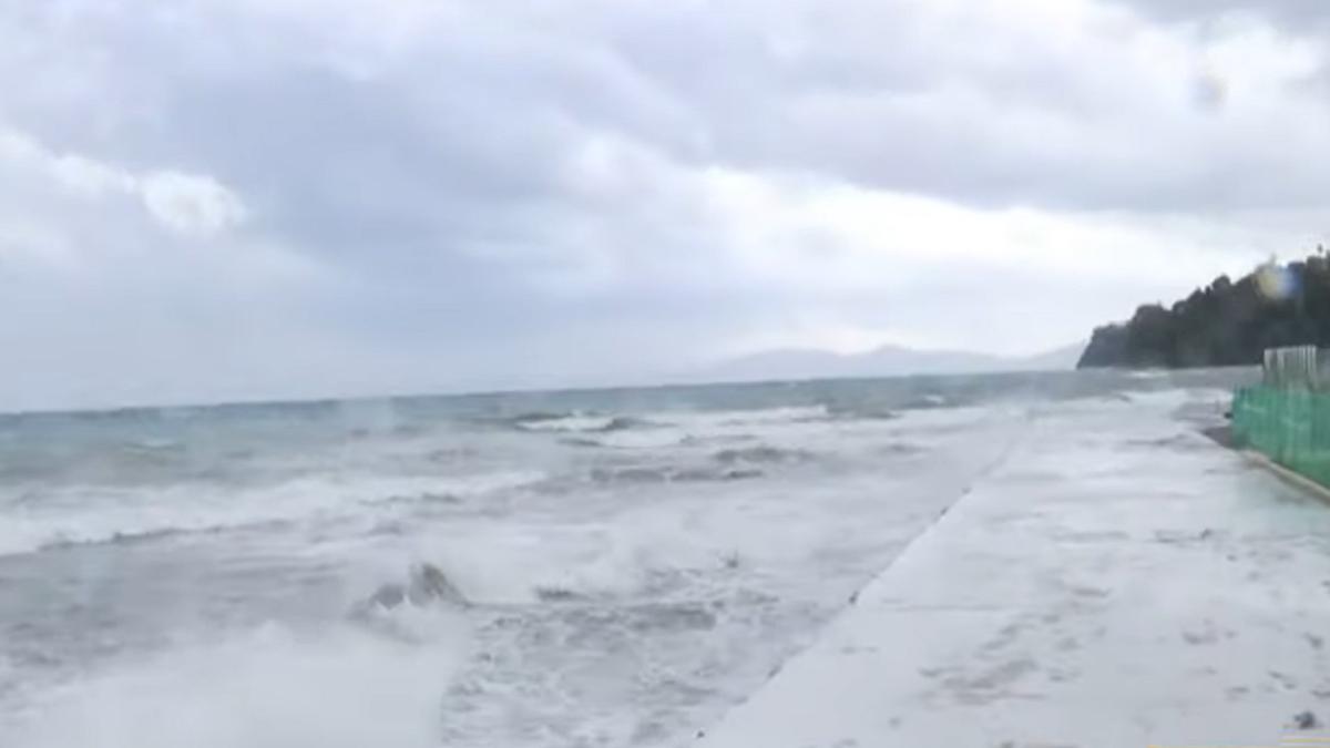 furtuna-eva-a-lovit-grecia-magazine-inchise--rafale-de-vant-puternice-si-temperaturi-scazute--stare-de-alerta-maxima-48-ore