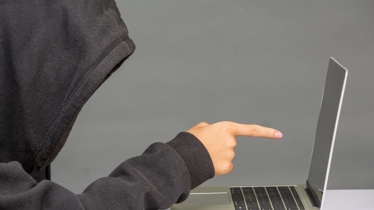 escrocheria-prc-e2prc-80prc-9efrantuzoaicaprc-e2prc-80prc-9d-lasa-romanii-fara-bani--o-noua-teapa-in-mediul-online