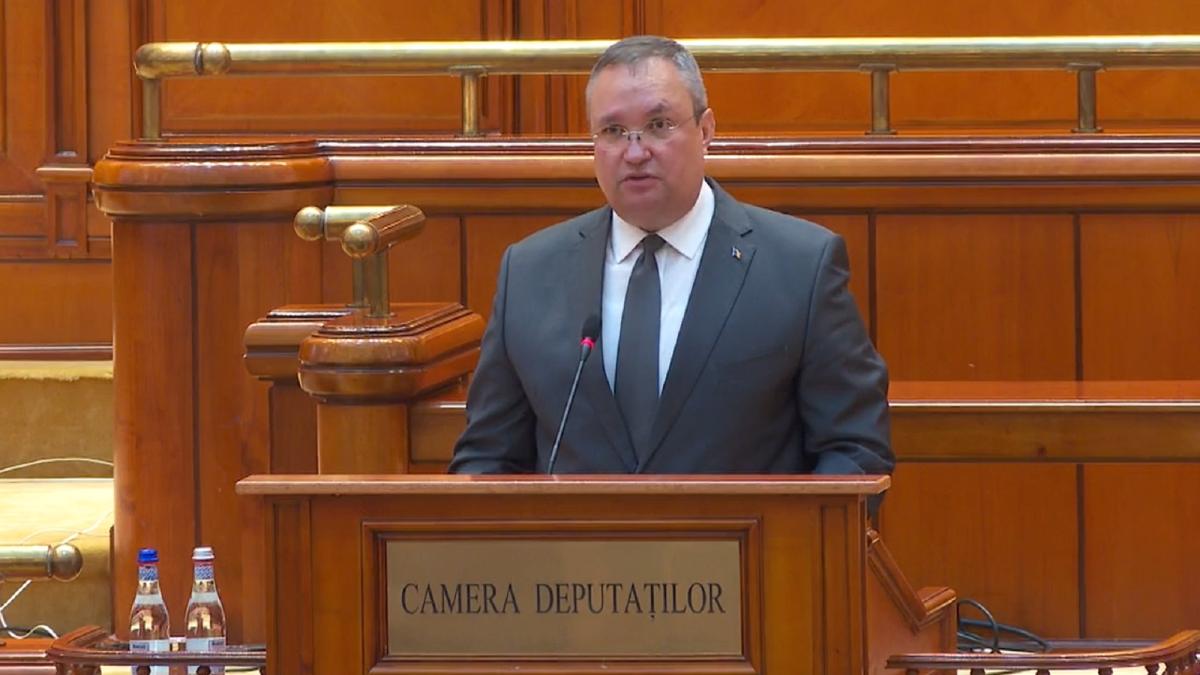 nicolae-ciuca-efectele-nocive-ale-comunismului-se-resimt-si-in-zilele-noastre-in-romania--avem-obligatia-sa-le-combatem