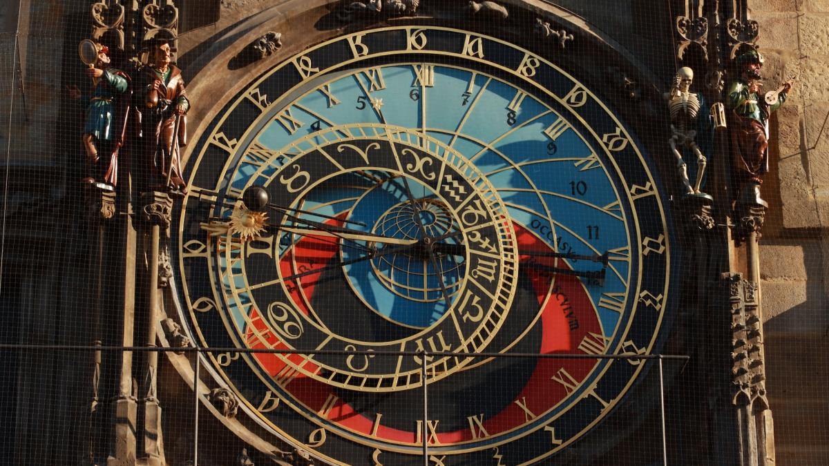 horoscop-16-noiembrie--taur--e-momentul-sa-iti-schimbi-domeniul-profesional-fecioarele-primesc-un-bonus-previziuni-complete