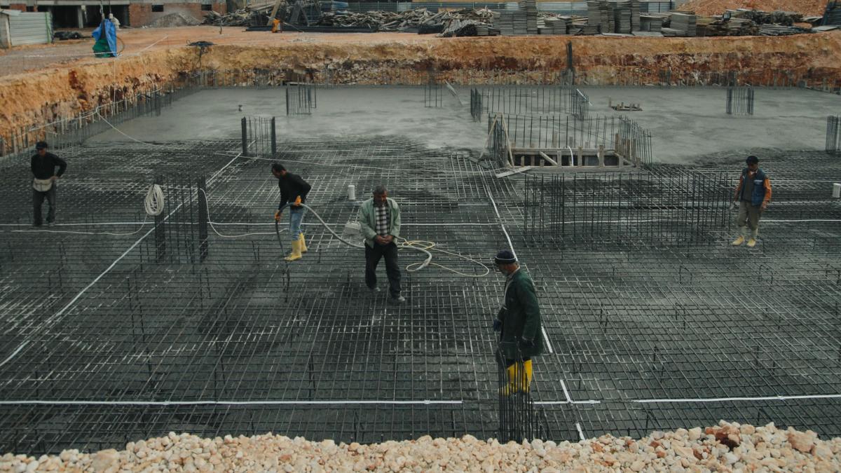 italia--muncitori-romani--pusi-in-pericol-chiar-de-un-conational-15-patroni-la-audieri--amenzi-de-150-000-euro