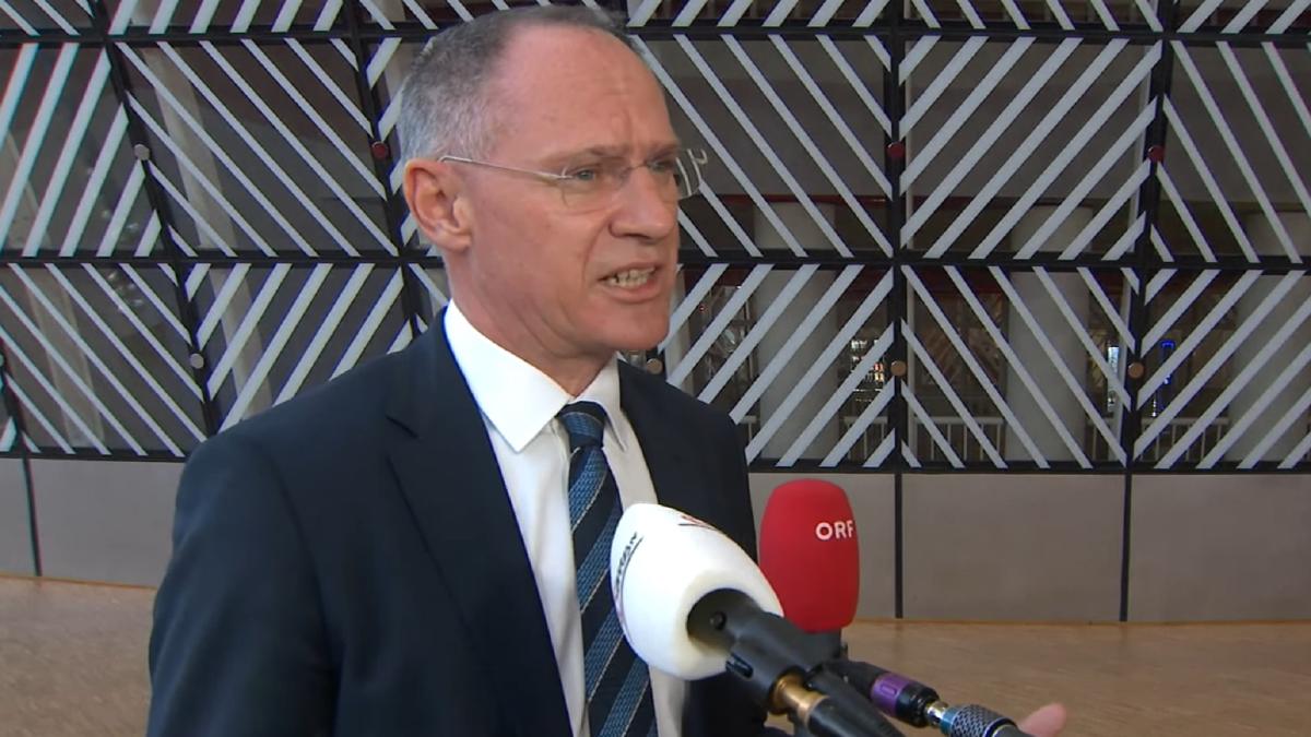 ministrul-de-interne-din-austria-se-opune-aderarii-romaniei--bulgariei-si-croatiei-la-spatiul-schengen