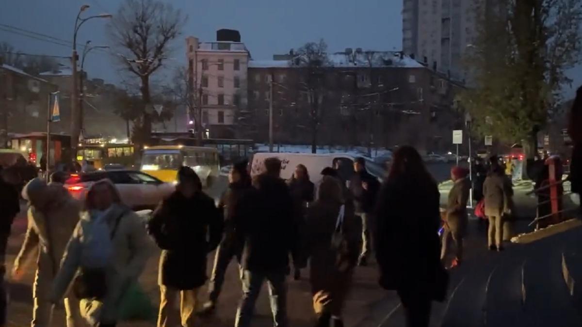 kievul--lasat-de-rusi-in-intuneric--mesajul-emotionant-transmis-de-ministerul-apararii-din-ucraina-my-way---video