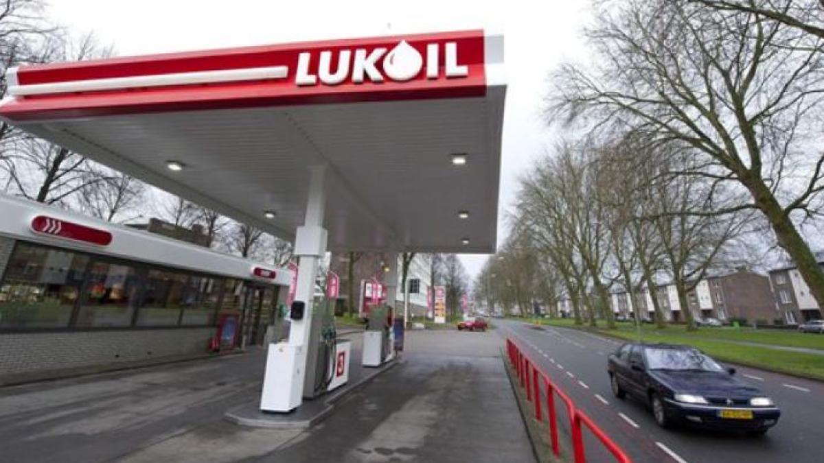 italia-ar-putea-nationaliza-o-rafinarie-ruseasca-lukoil-din-sicilia