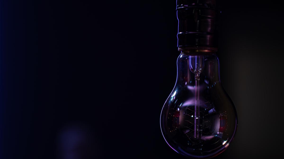 franta-s-ar-putea-confrunta-cu-un-blackout-in-aceasta-saptamana--planul-de-urgenta-prevede-inchiderea-scolilor-si-mutarea-pacientilor-din-spitale