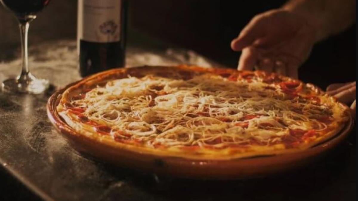 pizza-din-spaghete---ce-sa-faci-atunci-cand-nu-stii-ce-sa-faci