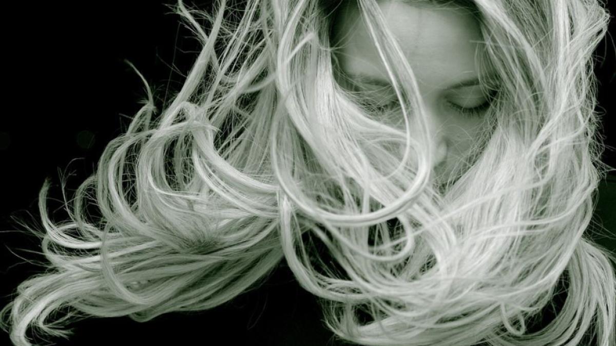 ai-parul-fragil-si-uscat--tratamentul-cu-apa-cu-orez-face-minuni--incearca-l-si-tu