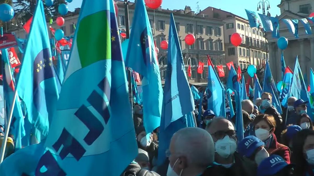 vinerea-neagra-in-italia-tara--la-un-pas-de-blocaj--proteste-si-greve-generale-in-mai-multe-regiuni-sectoarele-afectate-1