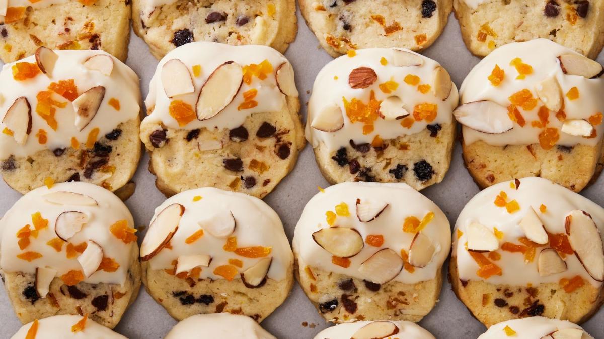 220906-delish-quarterly-cookies-panettone-cookies-0833-eb-1663254022