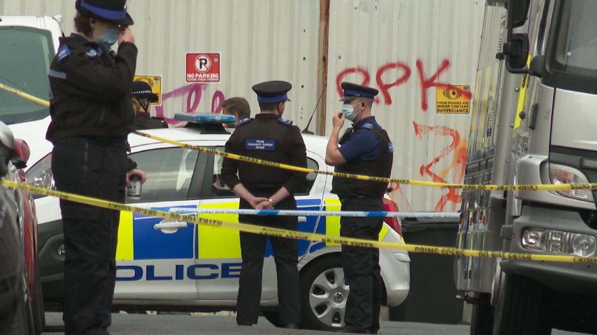 ce-stii-sa-faci-pentru-niste-bani-doi-muncitori-romani-la-abator-au-lasat-fara-viata-doi-colegi--in-anglia-depaseste-limitele-1