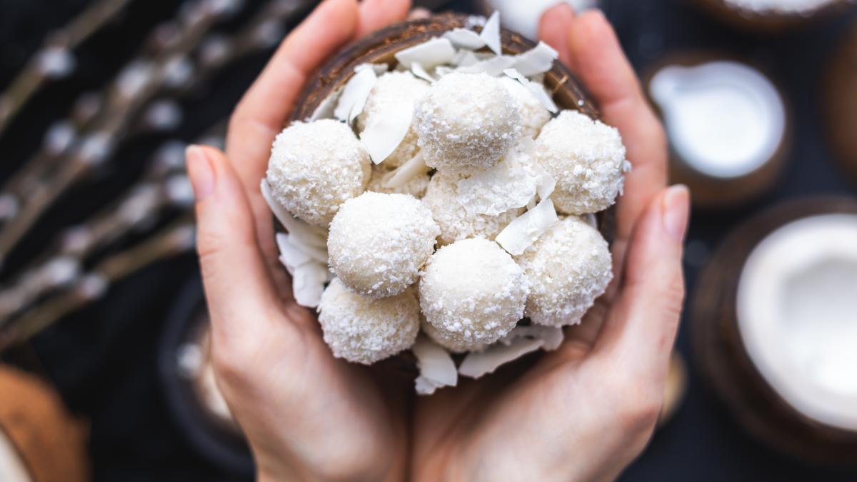 bilute-de-lapte--un-desert-foarte-gustos-care-se-topeste-in-gura-nu-vei-mai-plati-o-avere-pe-ele--cand-vei-descoperi-cat-de-simplu-se-fac