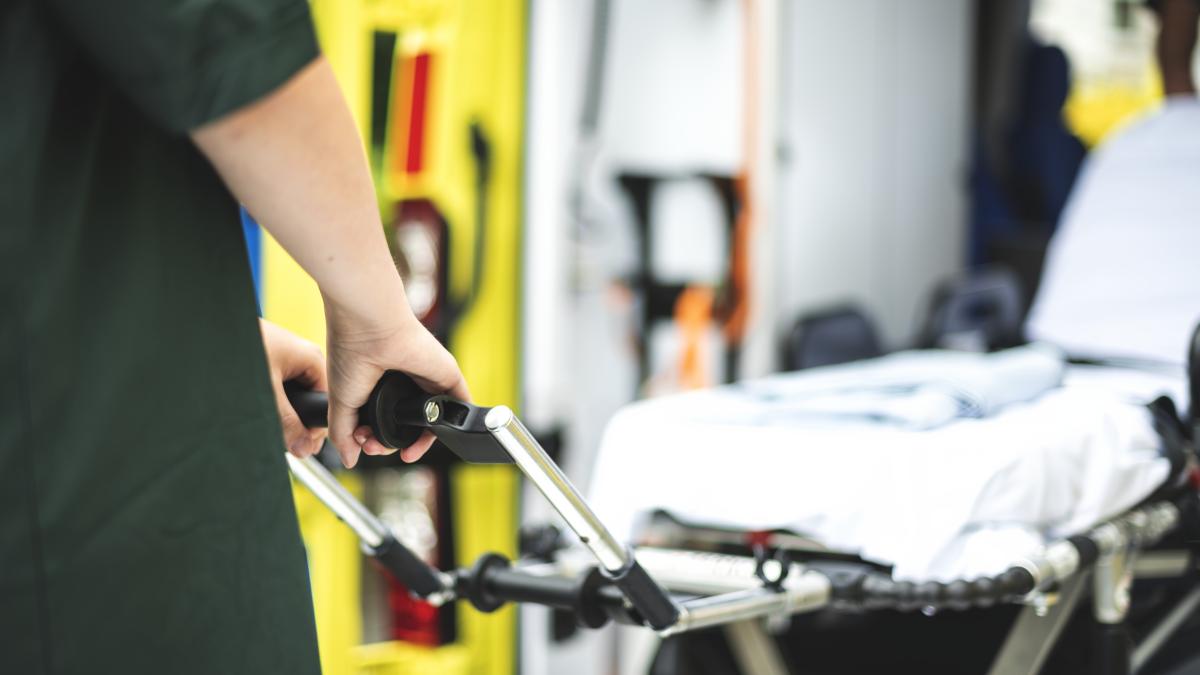 italia--o-badanta-romanca-s-a-stins-in-a-treia-zi-de-craciun--rodica-s-a-prabusit-din-senin-pe-strada