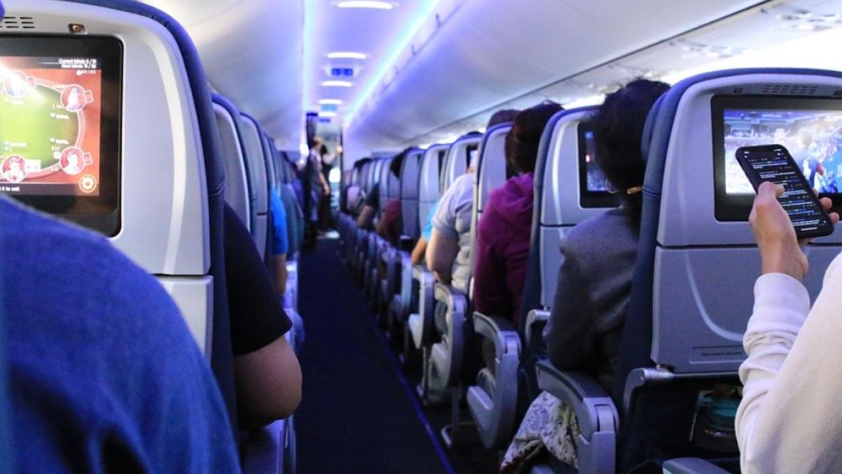 spatiu-aerian-inchis-si-zboruri-suspendate-din-cauza-unei-pene-uriase-de-curent-in-filipine