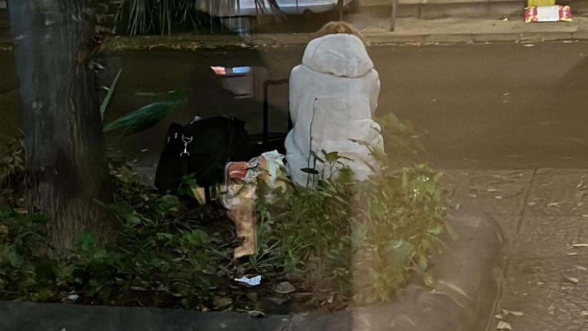 badanta-romanca-aruncata-in-strada-italia