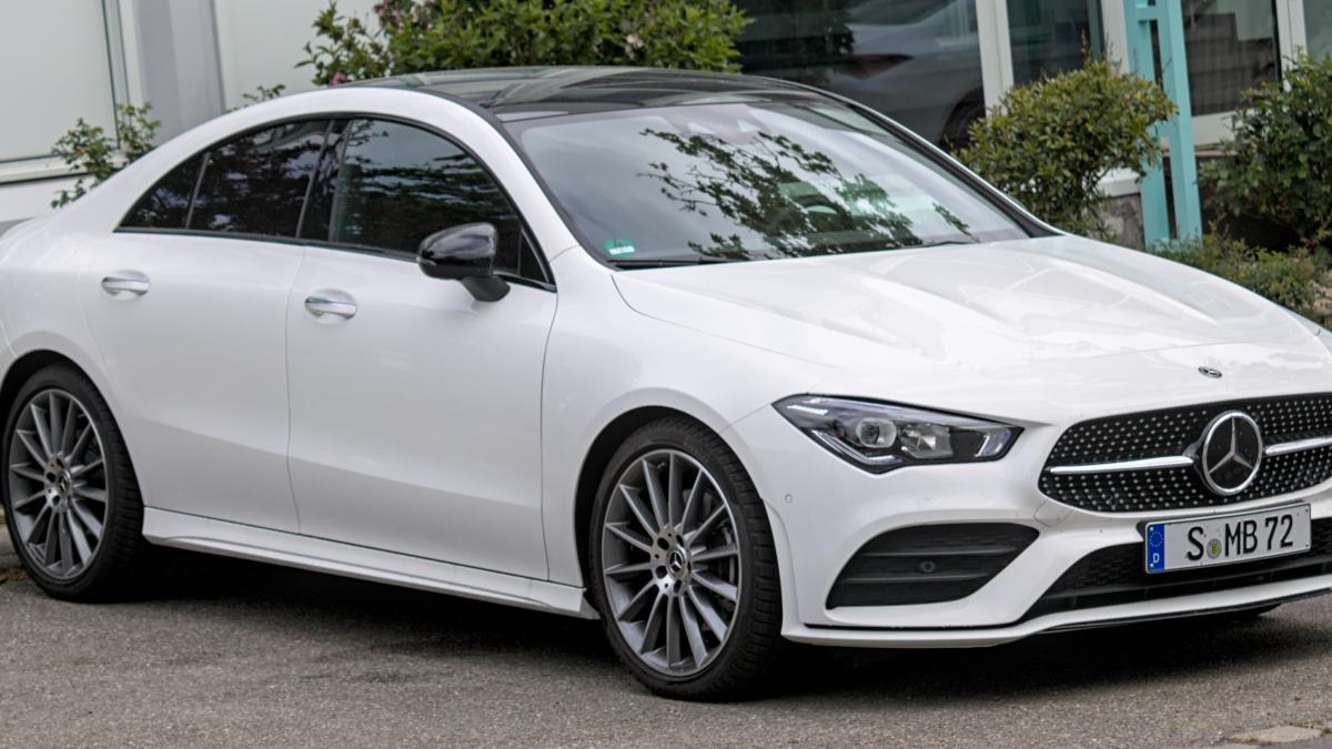 mercedes-benz_c118_bolid-lux