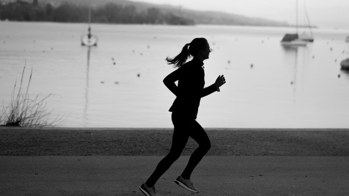 claudio-schwarz-nmdn7yn8bck-unsplash