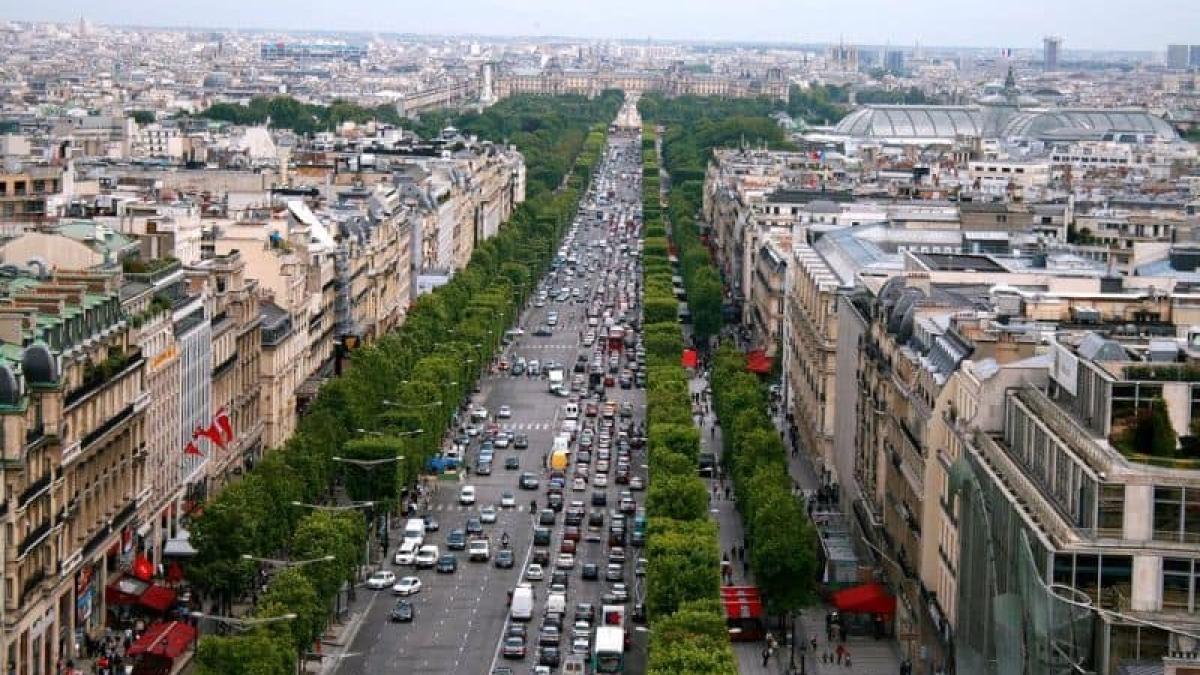 paris-franta-biserici-romanesti