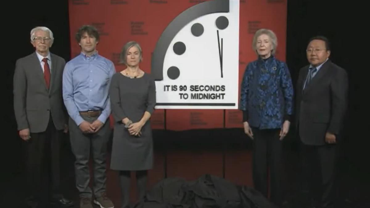 ceasul-apocalipsei--setat-la-doar-90-de-secunde-de-miezul-noptii--premiera-istorica-a-calcului-stiintific---video