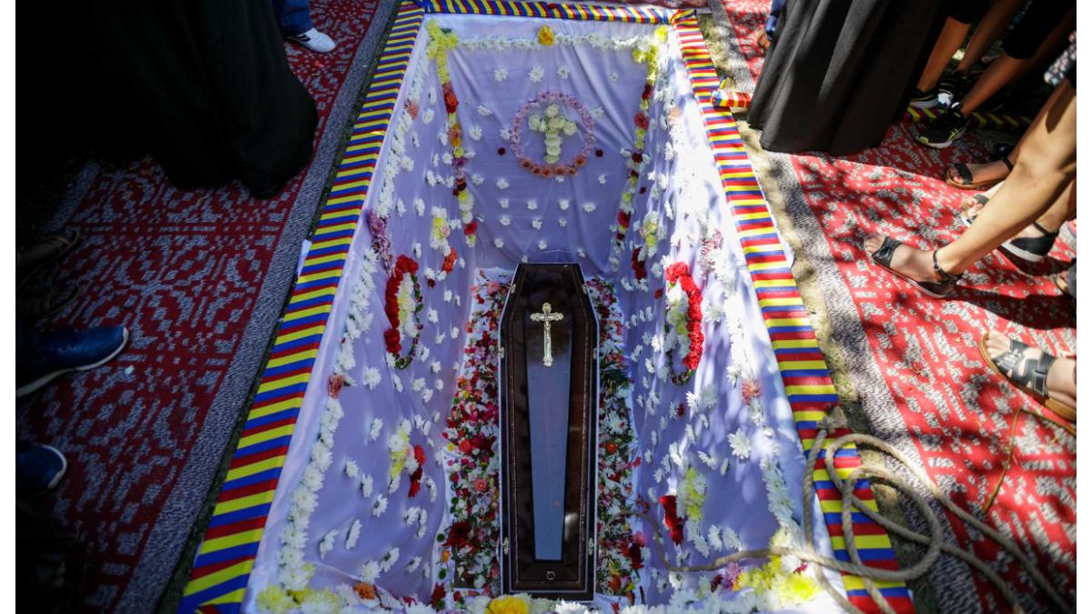 sicriu-inmormantare-cu-fast