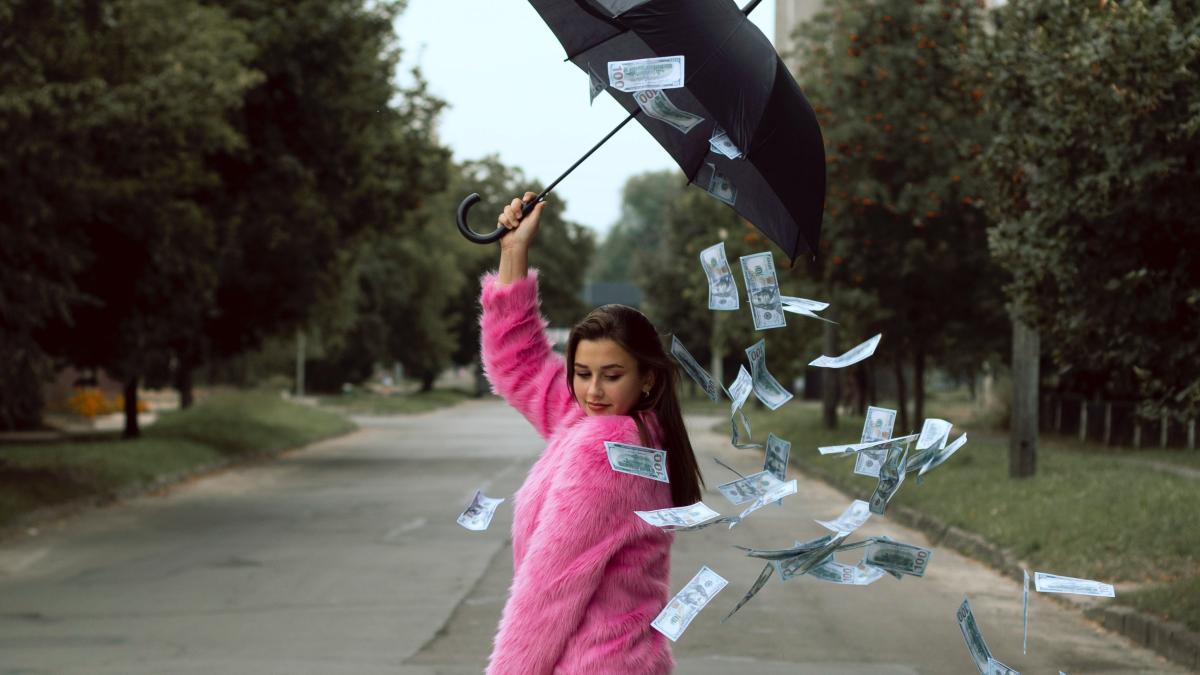 pexels-eugene-6523160