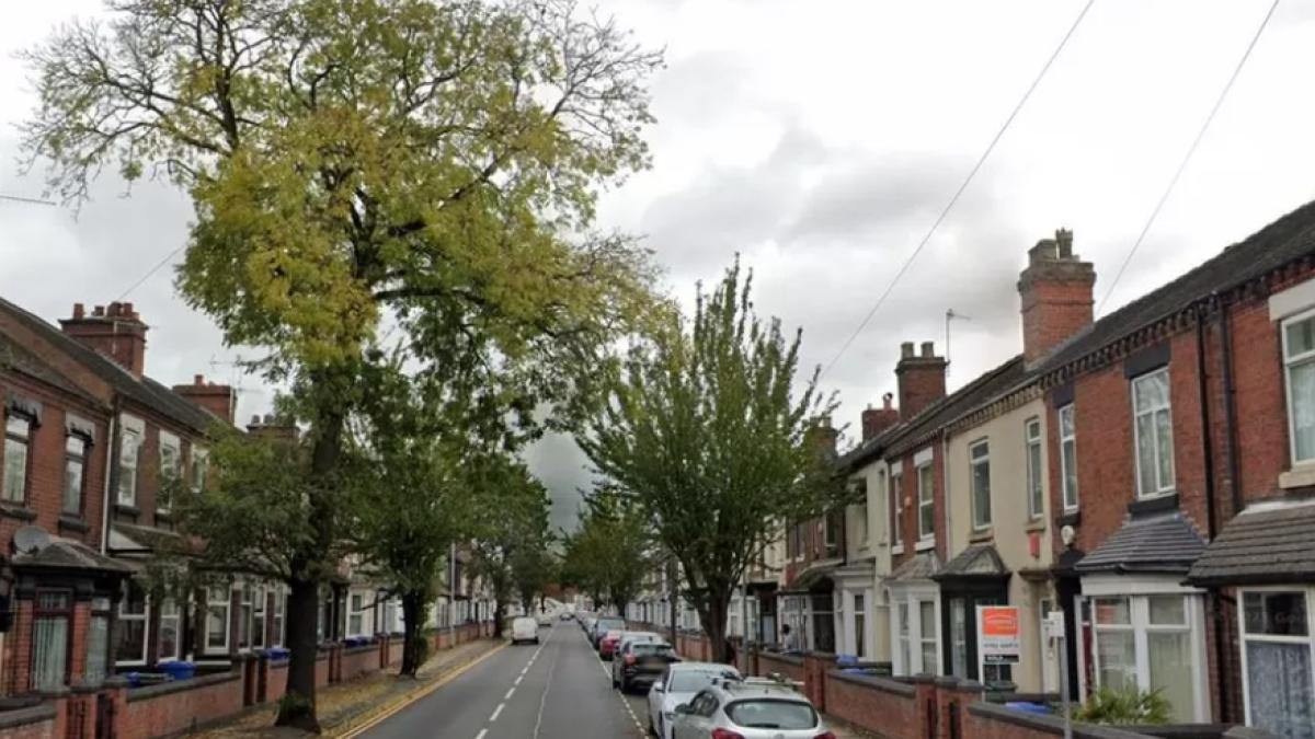 roman-anglia-a-dat-foc-casei-fostei-iubite