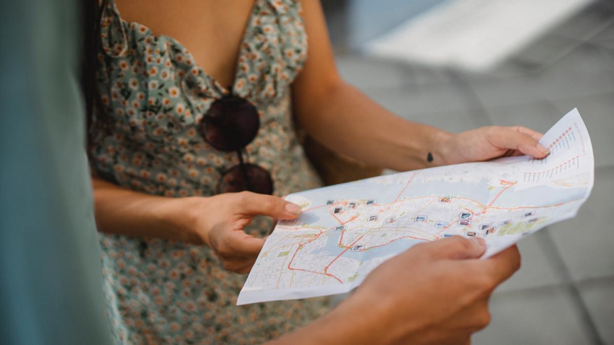 pexels-samson-katt-5225254