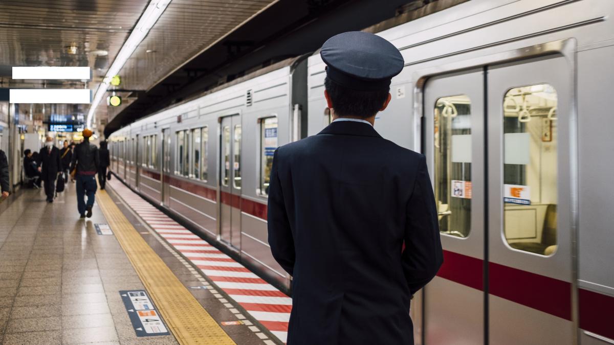 vinerea-neagra--italia--paralizata-de-proteste-transportul-in-comun-din-mai-multe-orase-este-dat-peste-cap-1