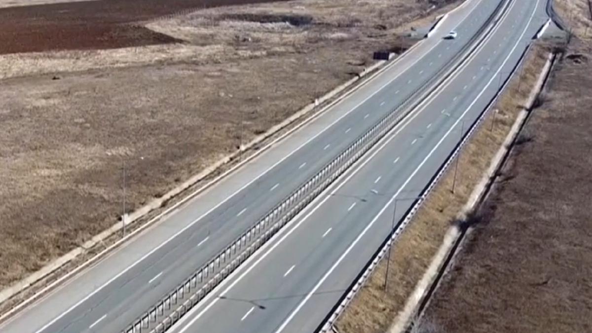 peste-50-de-kilometri-fara-toalete-sau-spatii-de-odihna-pe-autostrada-transilvania--soferii-romani--revoltati-macar-un-spatiu-sa-putem-opri-in-siguranta