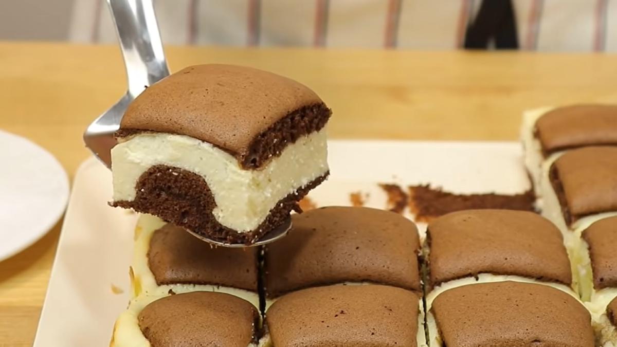 perne--o-placinta-spectaculoasa-din-aluat-de-ciocolata-cu-umplutura-de-branza-de-vaci--reteta-foto-pas-cu-pas-1