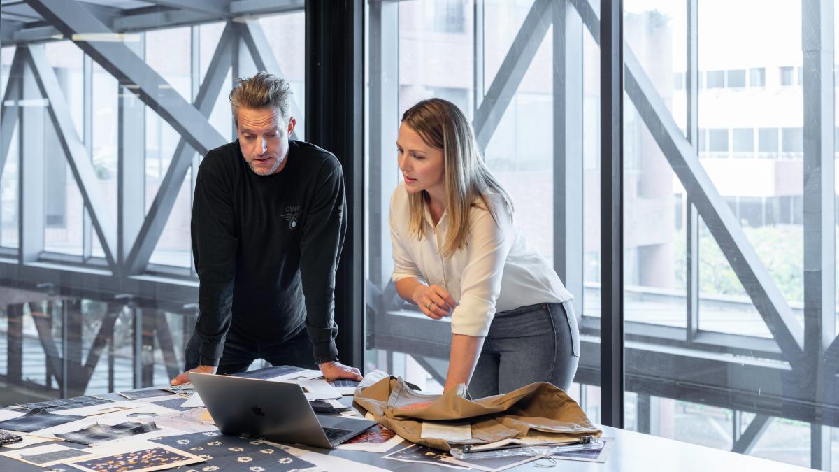 linkedin-sales-solutions-nisqmehpbqk-unsplash