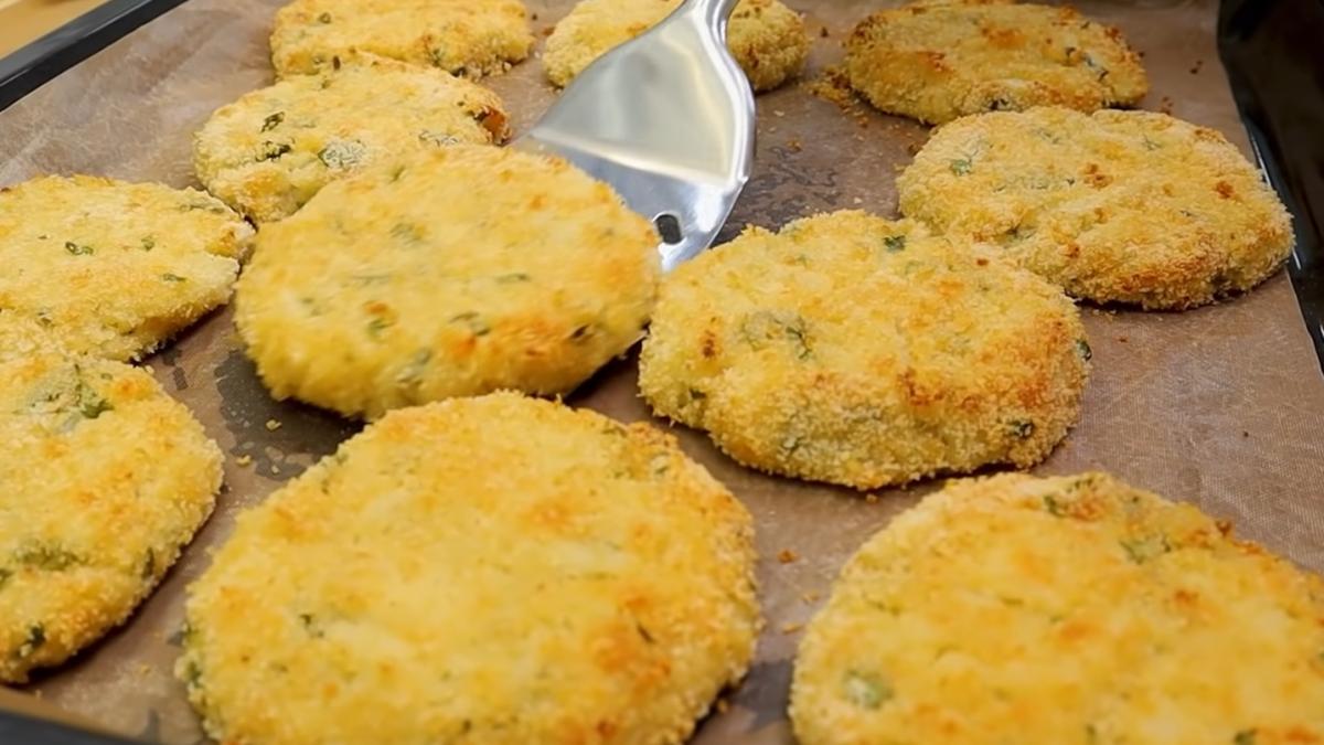 burgeri-din-conopida-si-branza--la-cuptor--incearca-chiar-astazi-un-preparat-de-senzatie-aceasta-reteta-te-va-cuceri