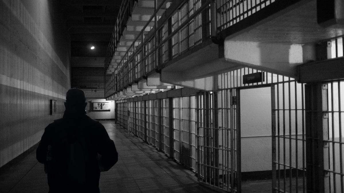 emiliano-bar-pakhbttdqt0-unsplash