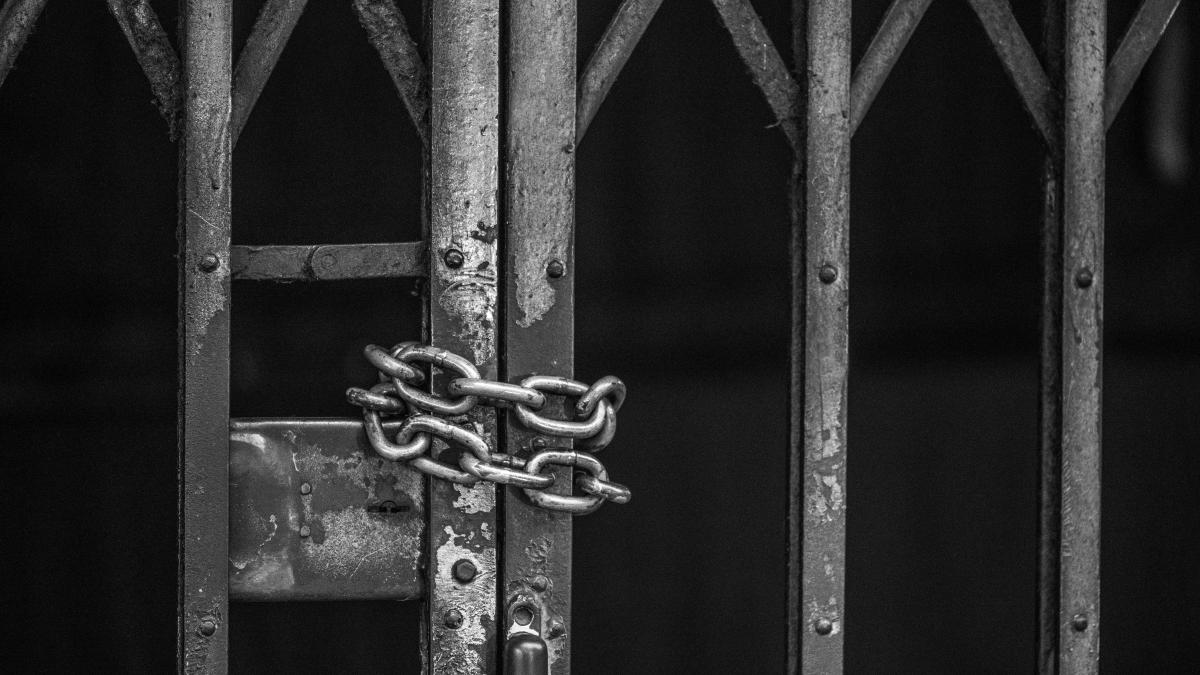 belgia--o-mama-diabolica-a-luat-viata-celor-cinci-copilasi-s-a-alaturat-victimelor-sale-inocente-la-16-ani-dupa-crimele-cumplite