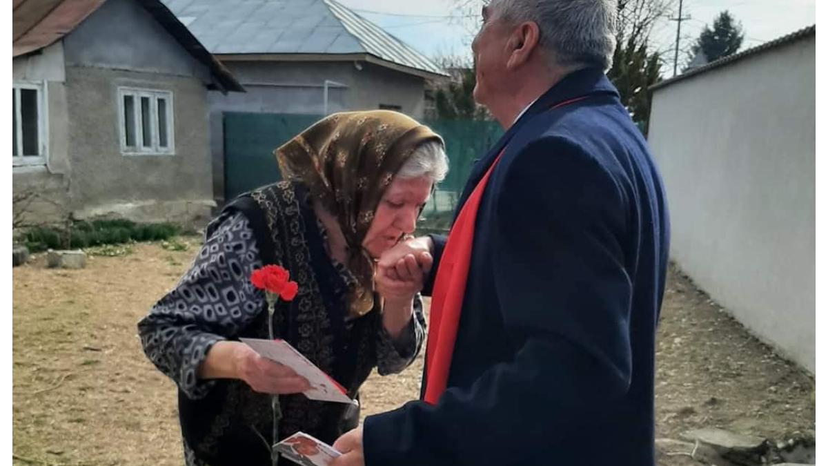 mana-pupata-sabia-n-o-taie