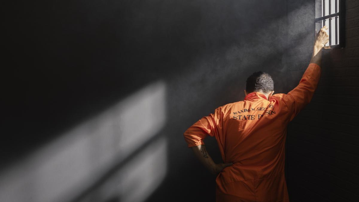 spania--un-puscarias-roman-a-bagat-trei-agenti-de-penitenciar-in-spital-se-denunta-lipsa-alarmanta-de-personal